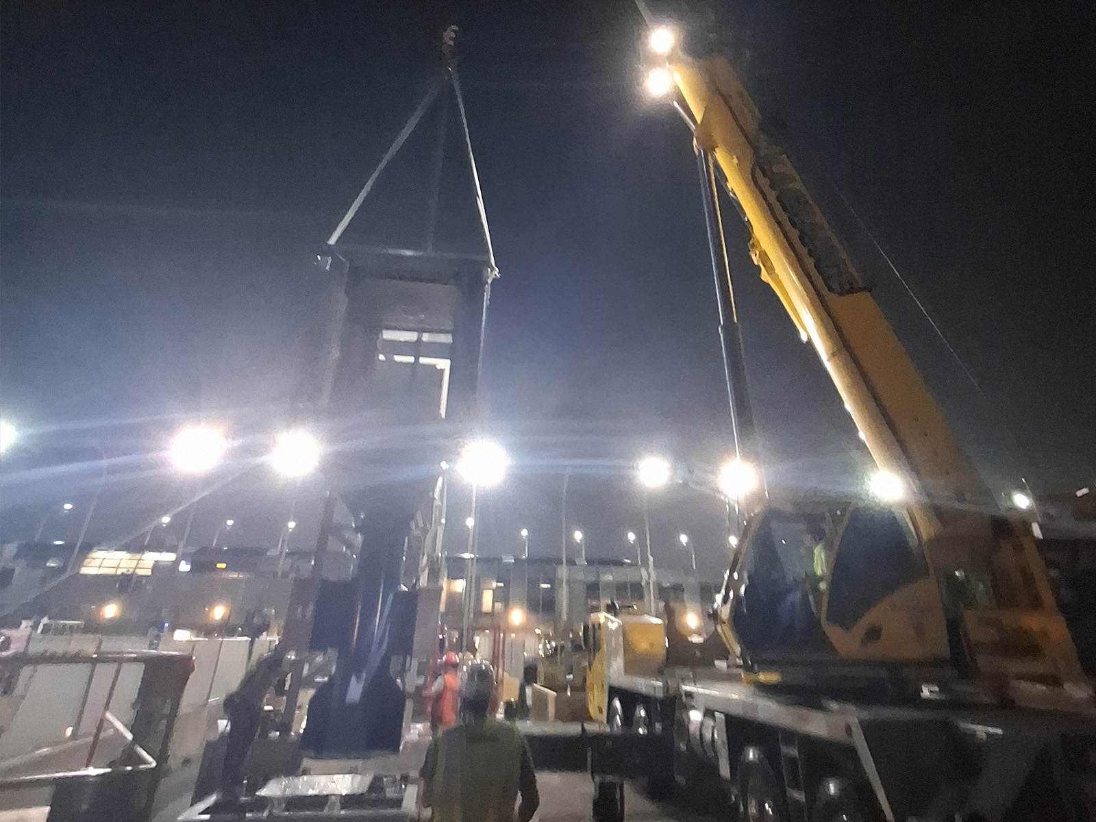 PASSENGER BOARDING BRIDGE INSTALLATION